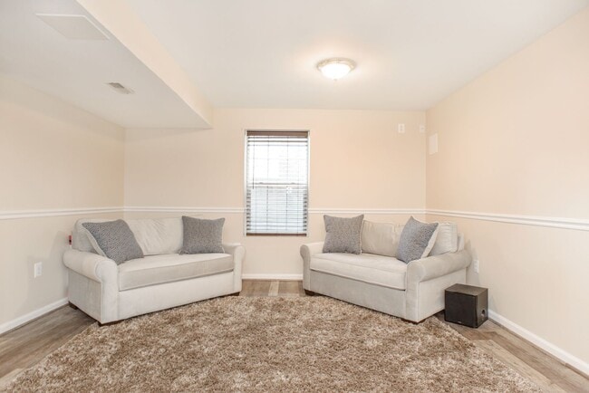 Building Photo - Coming Soon!!! 4 bedroom home in Willow Ru...