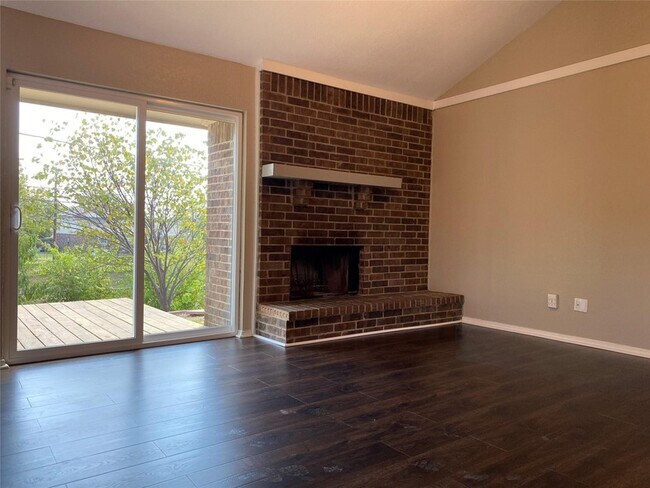 Building Photo - 5824 Storm Dr