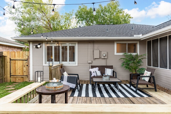 Building Photo - 2947 High Plains Dr