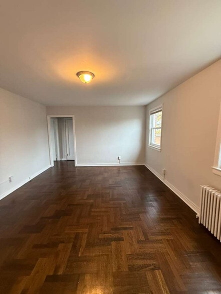 Building Photo - 327 Magnolia St