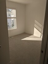 Building Photo - 231 S 400 W