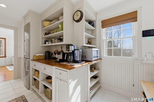 Building Photo - 12 Flanders Rd