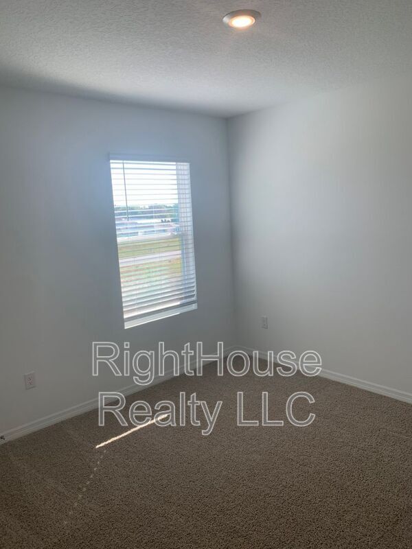 Building Photo - 3425 Nettle Loop