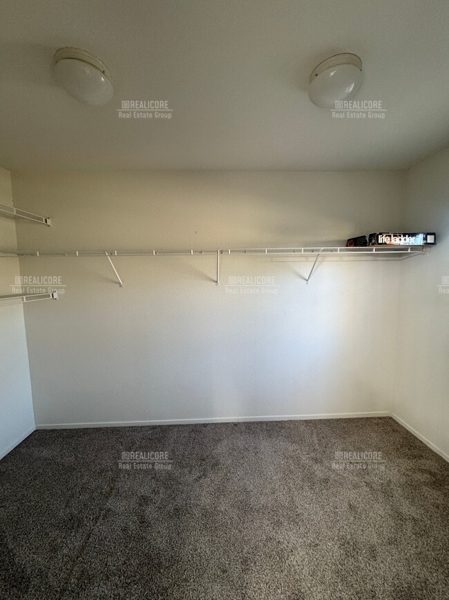 Building Photo - 22327 Blue Lupine Cir