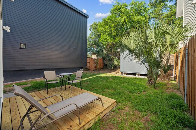 Building Photo - 111 Hanover St