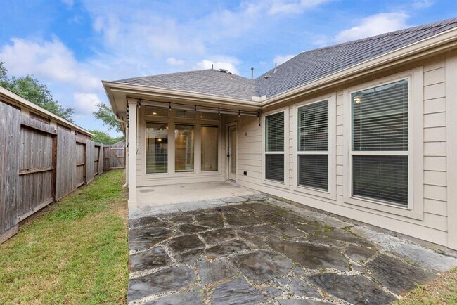 Building Photo - 1315 Cameron Park Ln