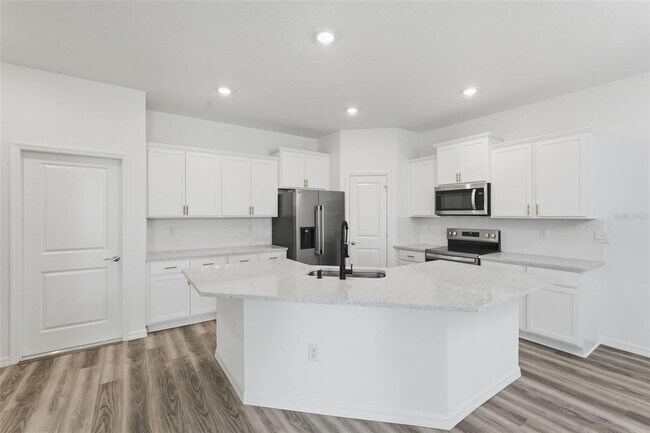 Building Photo - 31434 Paper Birch St