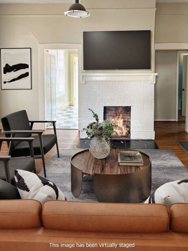 Building Photo - 713 Meridian St