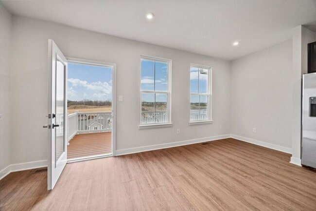 Building Photo - 22 Iron Horse Ln
