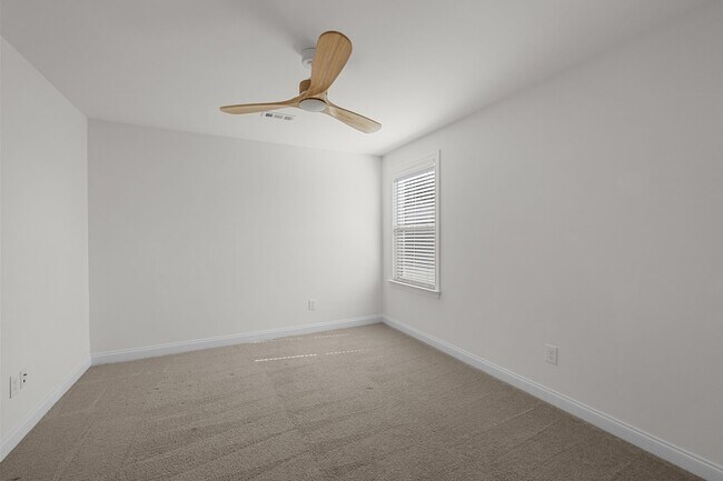 Building Photo - 4155 Old Light Cir