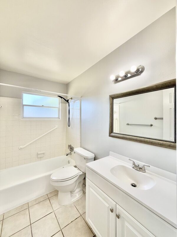 Building Photo - 4808 21st St W