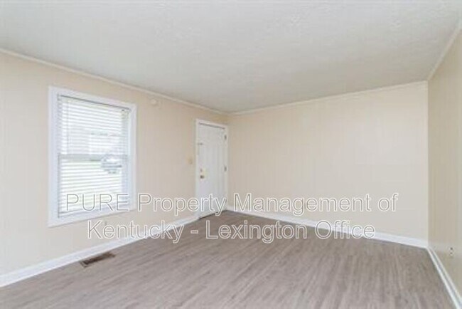 Building Photo - 164 Landings Dr