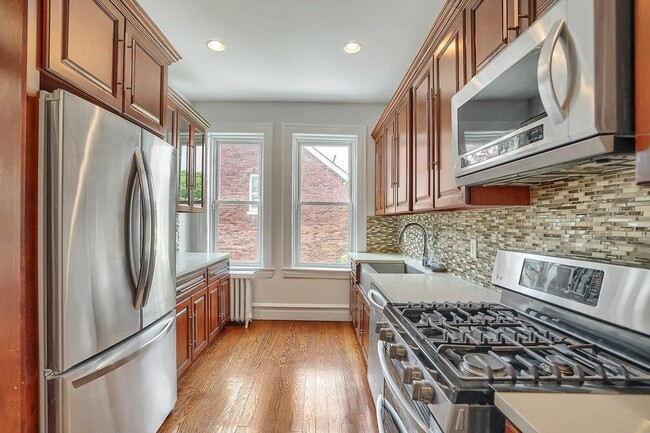 Building Photo - 57 Highwood Terrace