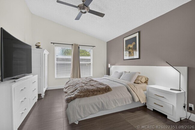 Building Photo - 1504 Lake Breeze Dr