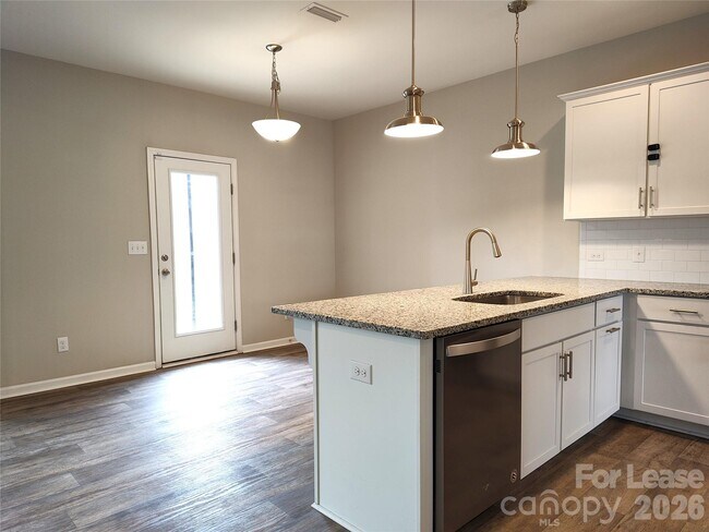 Building Photo - 8931 Rockrose Wy