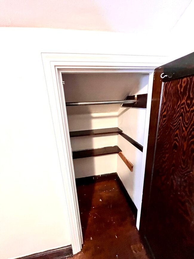 Building Photo - 1851 Capital Ave