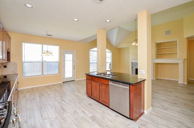 Building Photo - 1114 Oxford Mills Ln