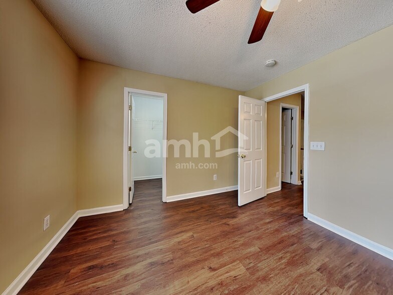 Building Photo - 4325 Standing Rock Way