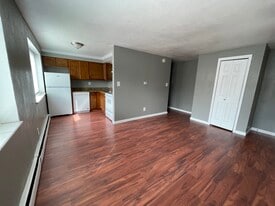 Building Photo - 5359 S Elati St