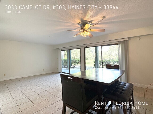 Building Photo - 3033 Camelot Dr