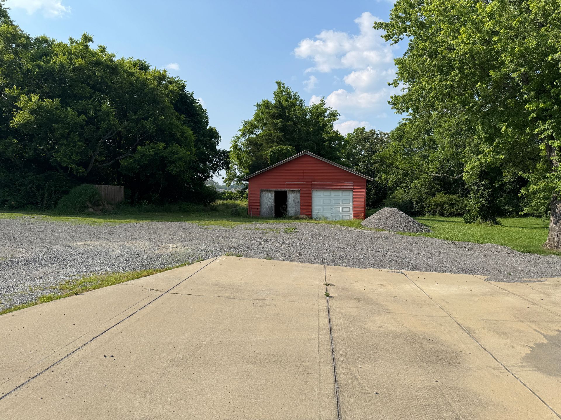 Building Photo - 6879 Lebanon Rd