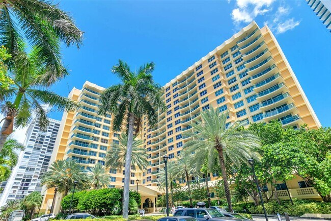 Building Photo - 2501 S Ocean Dr