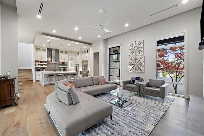 Building Photo - 4709 Pecan Chase