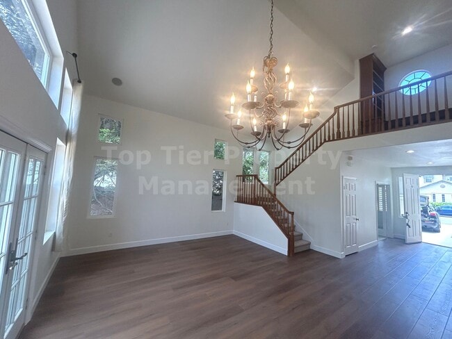Building Photo - ***Gorgeous 4 bed / 3 bath / 2,585 sqft House in Calavera Hills - Available 07/01***