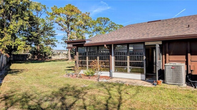 Building Photo - 6531 SE Federal Hwy