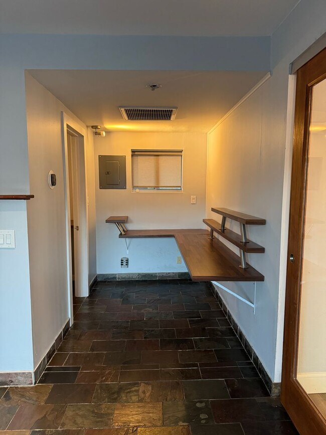 Building Photo - 3 bedroom home in Downtown Phoenix