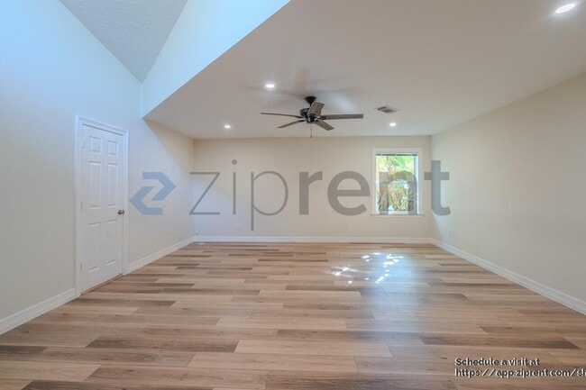 Building Photo - 4031 Leeshire Dr