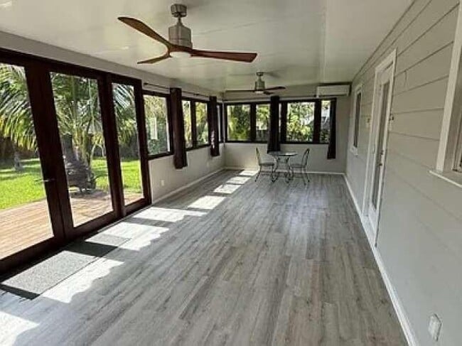 Building Photo - 4301 SW 60th Pl