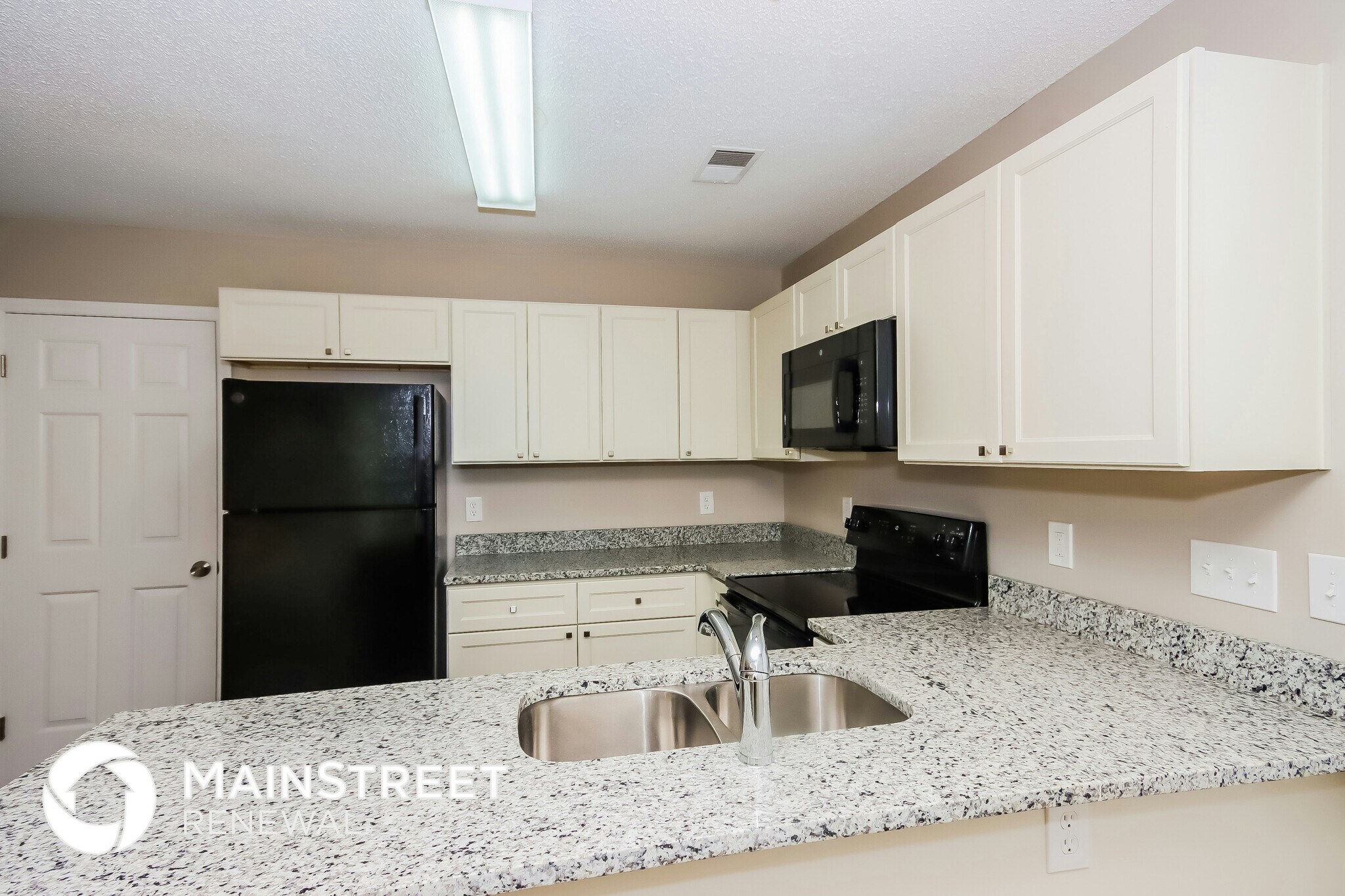 Building Photo - 9216 Torrence Crossing Dr