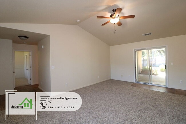 Building Photo - 6982 Yvonne Ct