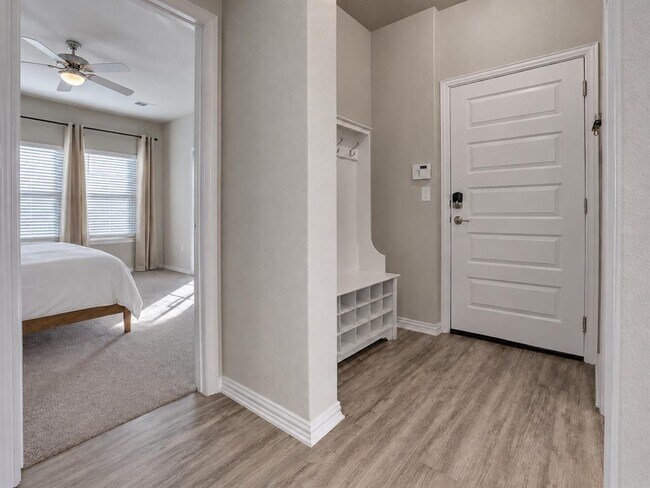 Building Photo - 8816 Sikes Way