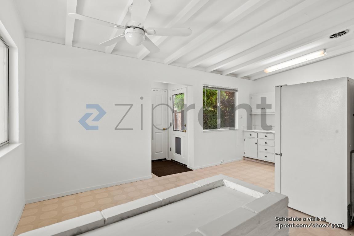 Building Photo - 789 Manzanita Ave