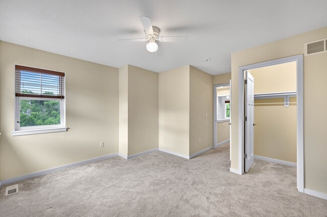 Building Photo - 2905 N 186th St