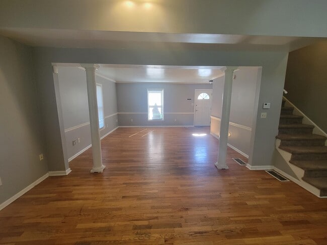 Building Photo - 1473 Mt Rainier Dr