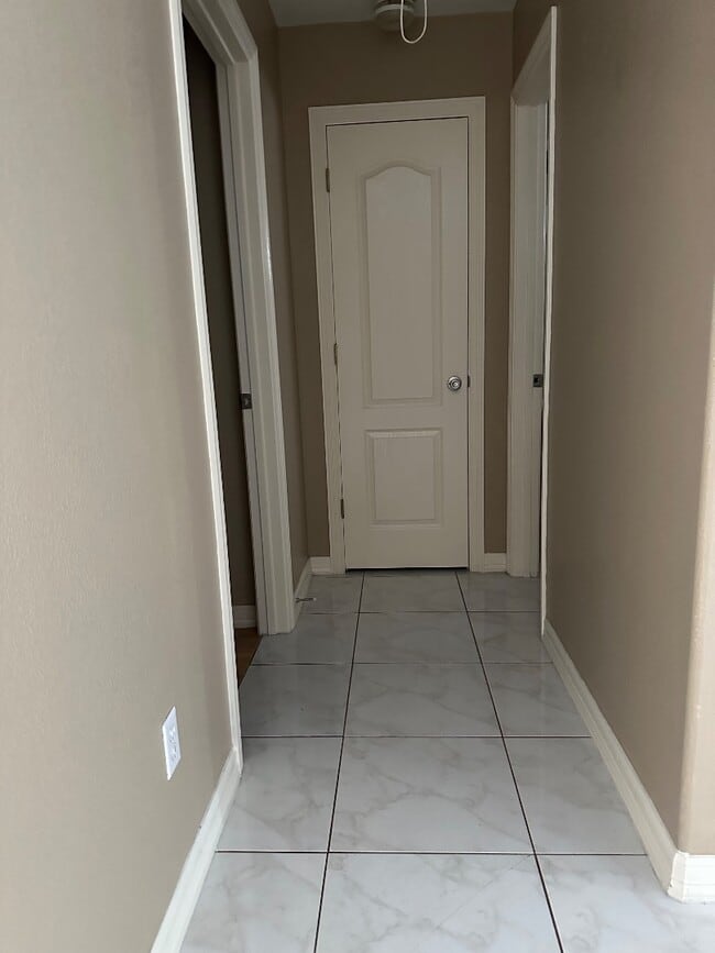 Building Photo - 1837 Tierra Dulce Dr