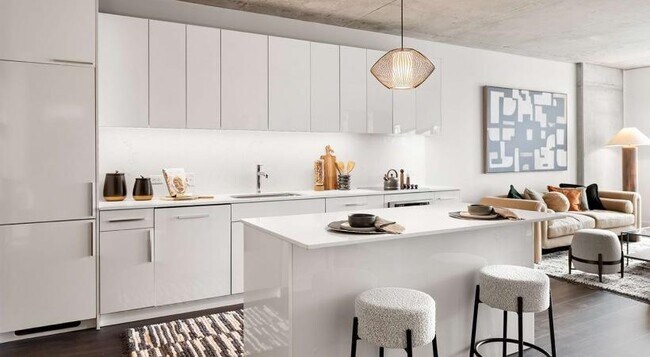 Building Photo - 2 bedroom in Chicago IL 60654