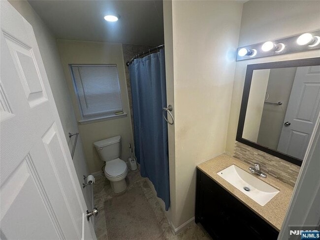 Building Photo - 283-285 Morris Avenue Unit