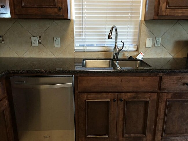 Building Photo - 13647 Padgett Dr