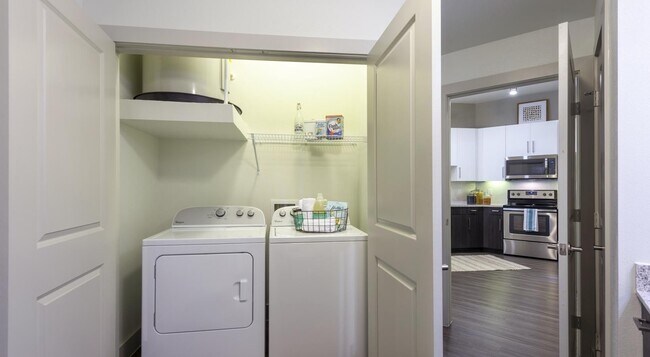Building Photo - 1-Bed | Montrose Meets Museum District Liv...