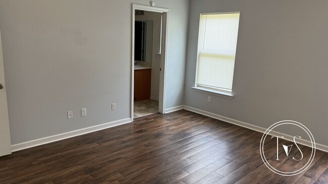 Building Photo - RATE DROP ALERT! (was $3000/month) and SUM...