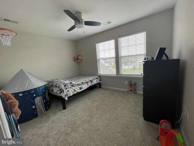 Building Photo - 137 Brandenbury Ct