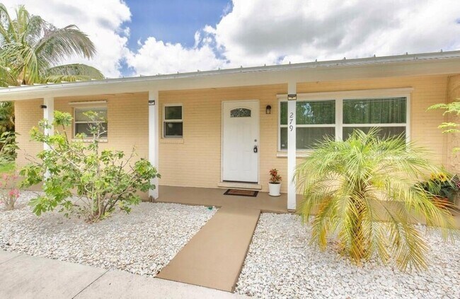 Building Photo - 279 Hach Ln