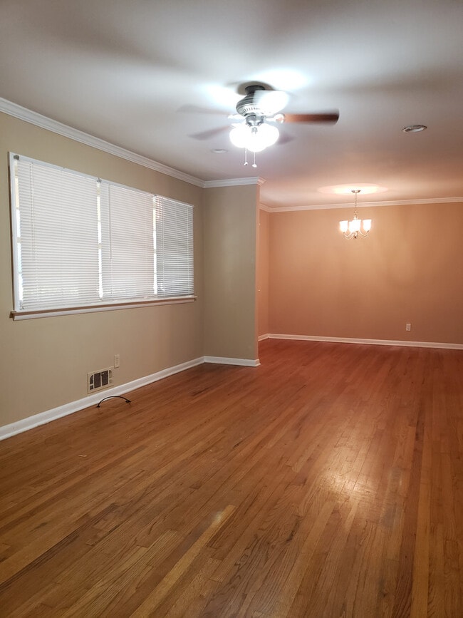 Building Photo - All On One Level - Sylvan Hills Ranch