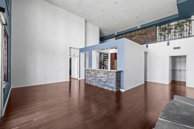 Building Photo - 2 Bedroom + 2 Bathroom Condo | Port 121 in Seabridge | Oxnard | Unfurnished
