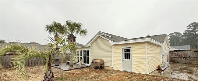 Building Photo - 5406 Ulloa Pl