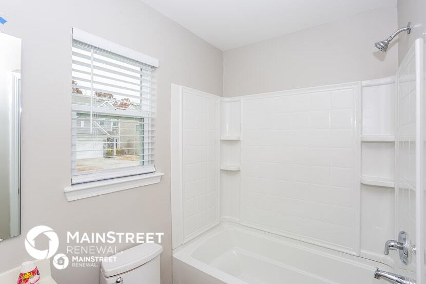 Building Photo - 7010 Dacian Ln